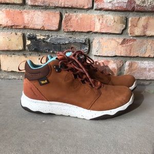 Teva waterproof hiking boots